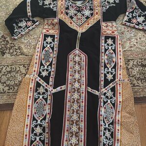 Palestinian Thowb size 2, Large. New and beautiful